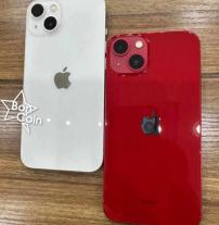 iPhone 13 256Go blanc et rouge 