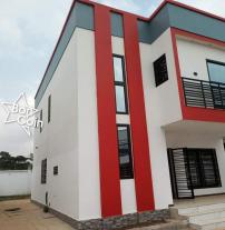 Duplex à vendre à Yaoundé Quartier Olembé 