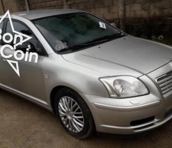 TOYOTA AVENSIS 2004
