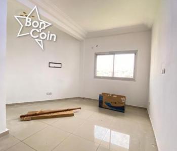 Appartement à louer à Logpom, Douala