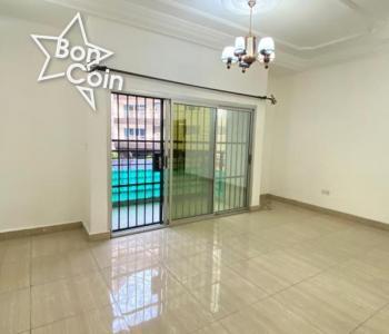 Appartement à louer à Bonapriso, Douala
