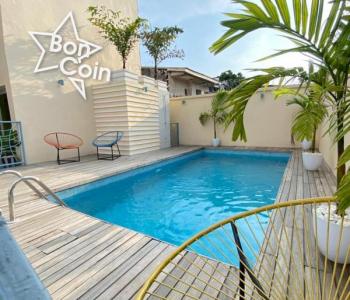 Appartement à louer à Logpom, Douala