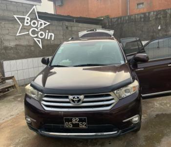 TOYOTA HIGHLANDER 2013