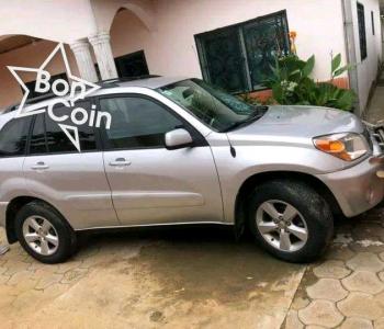 Toyota RAV4 année 2005