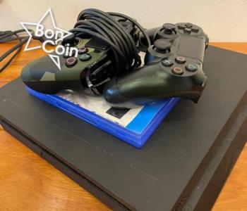 PS4 500Go 2 manettes avec FIFA 23 