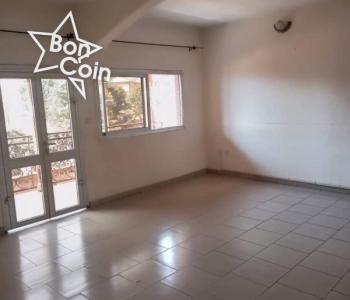Appartement moderne à louer à Tsinga, Yaoundé 