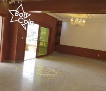 Appartement ultra moderne à louer à Bastos, Yaoundé