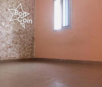 Studio à louer à Nyallla, Douala