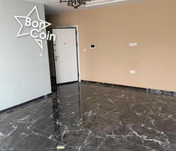 Studio en penthouse à louer à Bastos, Yaoundé