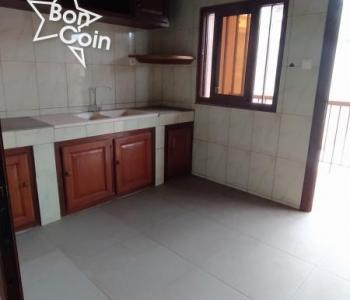 Appartement moderne à louer à Titi Garage - Yaoundé