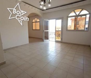 Appartement moderne à louer à Omnisports, Yaoundé