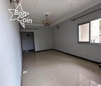 Studio moderne à louer à Elig Essono, Yaoundé 