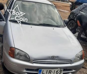 TOYOTA  STARLET 2002