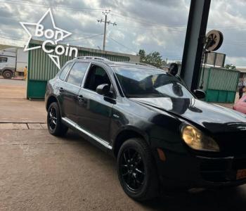 Porsche Cayenne 2010 noir