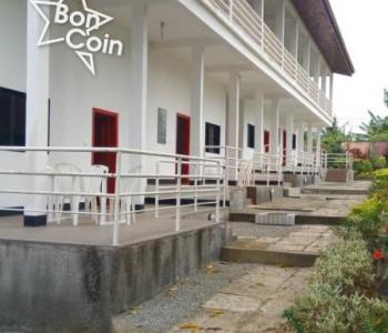 HÔTEL EN BORDURE DE MER À VENDRE À KRIBI  