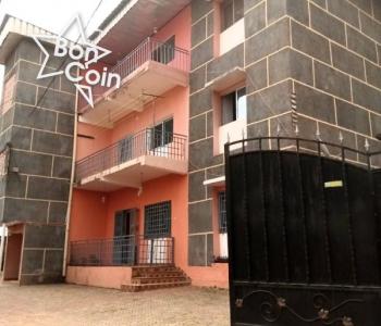 Appartement moderne à louer à titi garage, Yaoundé