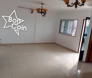Studio moderne haut standing à louer akwa, Douala