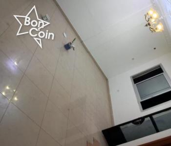 Studio moderne haut standing à louer Akwa, Douala