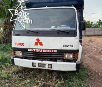Mitsubishi Canter 2000