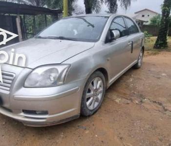 Toyota Avensis 2005