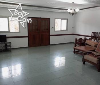 Appartement moderne à louer à Bastos, Yaoundé