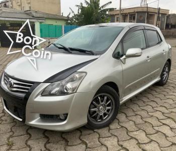 TOYOTA BLADE 2009