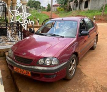 Toyota Avensis Berline 2000