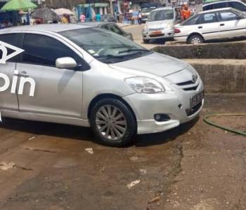 Toyota Yaris berline 2010