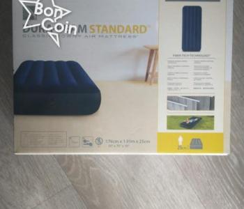 Matelas gonflable 1 place