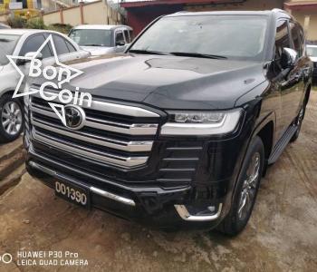 Toyota Land Cruiser VX 2022 