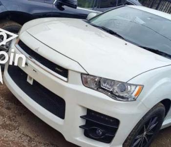 Mitsubishi Outlander 2011 
