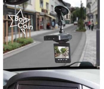 Mini-Caméra HD pour Voiture avec Écran Pliable