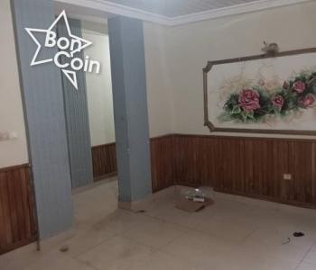 Studio moderne à louer à Omnisports, Yaoundé