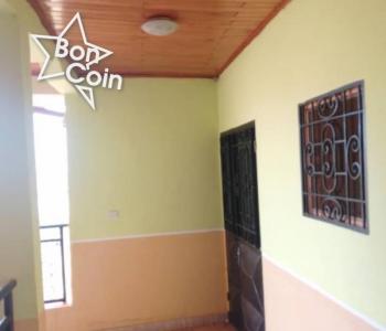 Studio moderne à louer à Fourgerol, Yaoundé