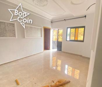 Studio moderne à louer à Logpom, Douala