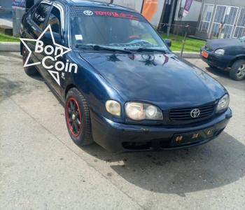 Toyota Corolla 111 année 2002