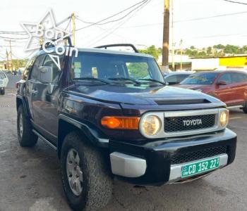 Toyota FJ CRUISER 2012