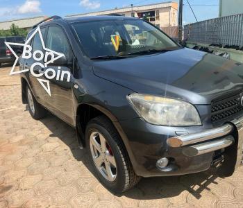 Toyota Rav4 2008 noire 