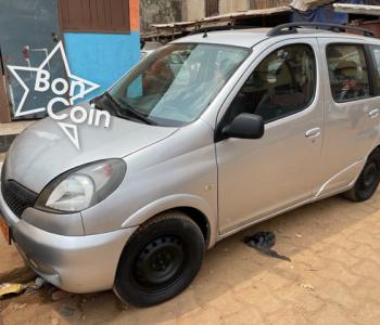 Toyota Yaris Verso 2003 immatriculée