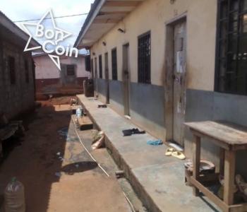 Mini-citée au quartier Cradat - Ngoa-ekele, Yaoundé 