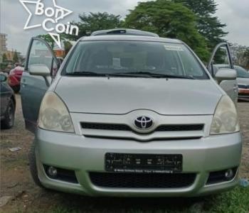 TOYOTA COROLLA VERSO 2006
