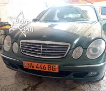 Mercedes benz E année 2005
