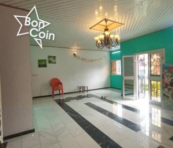 Appartement individuel 3 chambres à louer à Dragage, Yaoundé