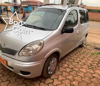 Toyota Yaris Verso 2005 nouvellement immatriculée 