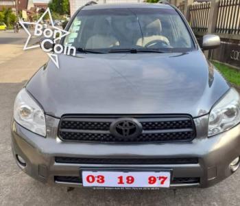 TOYOTA RAV4 année 2008
