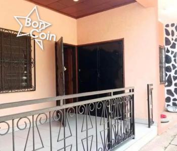 Villa haut standing à louer à Omnisports, Yaoundé