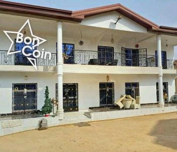 Duplex à vendre à Yaoundé Quartier NKOABANG 
