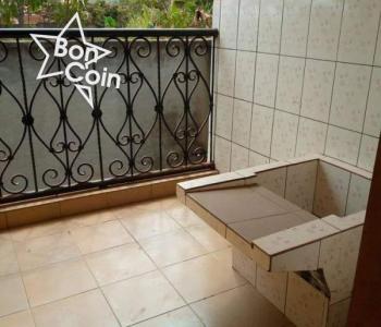 Appartement à louer à Yaoundé, Nkolfoulou