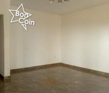 Appartement moderne à louer à Yaoundé, Chapelle Ngousso