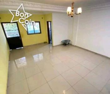 Appartement à louer à Yaoundé, Emana 